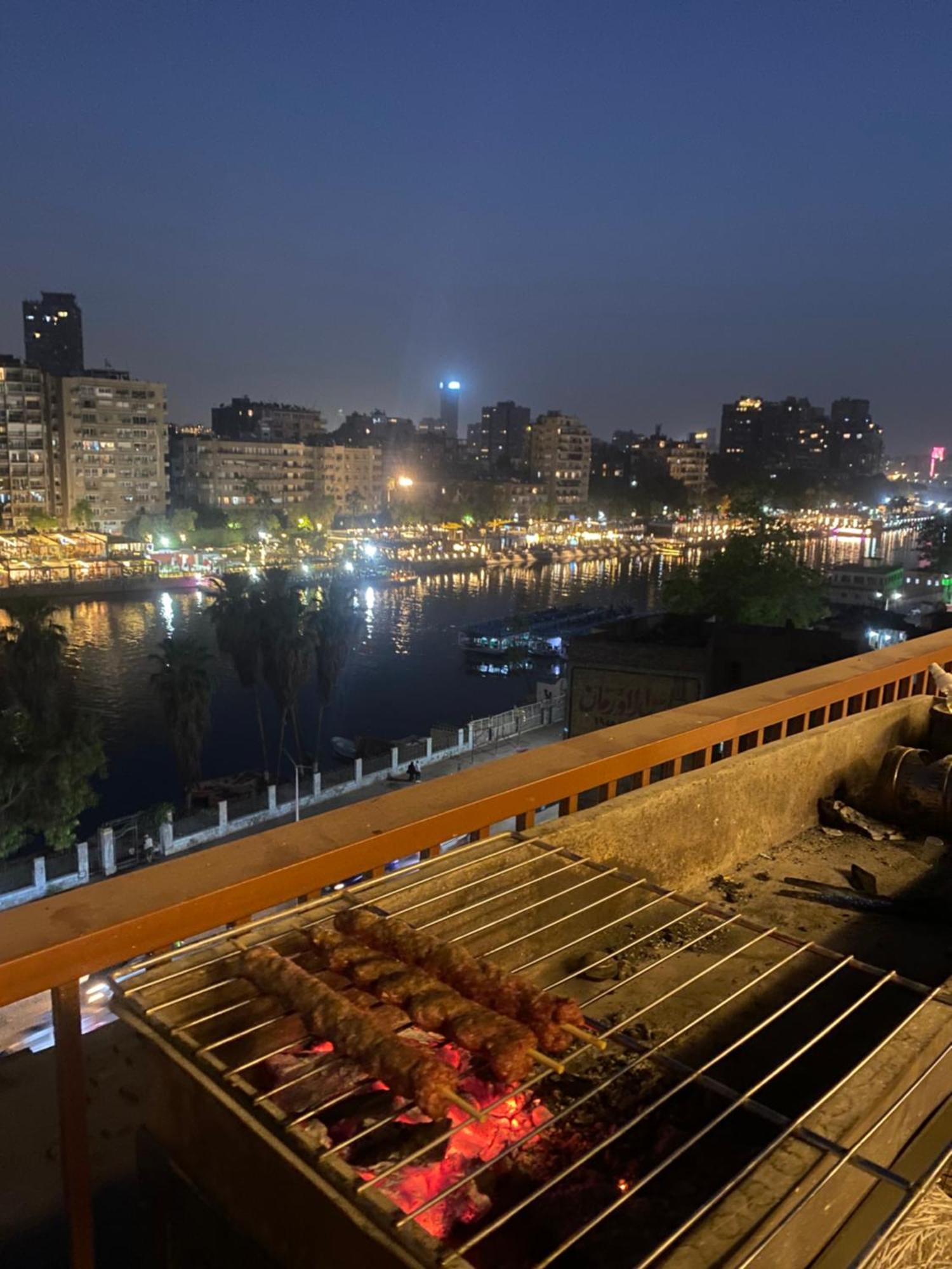 بإطلالة بانورامية على النيل * Cairo